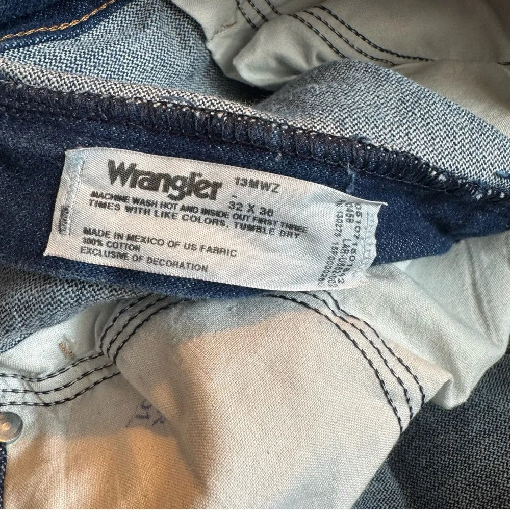 Men's Wrangler 13MWZ Jeans size 32x36 - Picture 2 of 7